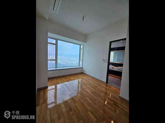 Tai Kok Tsui - Shining Heights 05