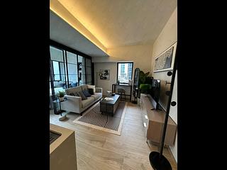 Central - 108-110, Wellington Street 04