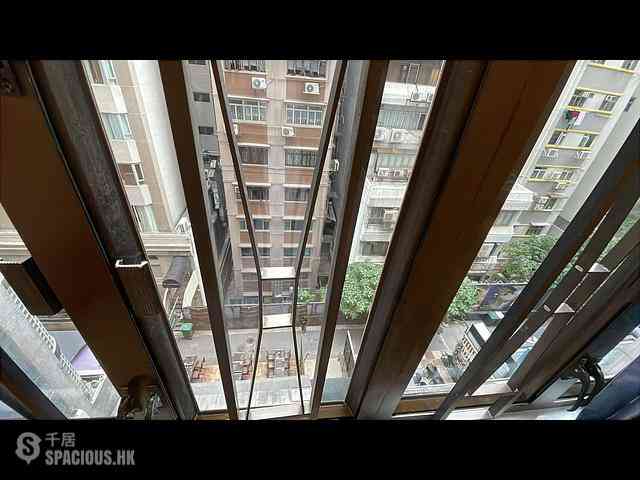 Tsim Sha Tsui - Lok Fun Mansion 09