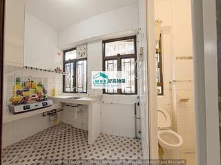 Shek Tong Tsui - Namhung Mansion Block B 02