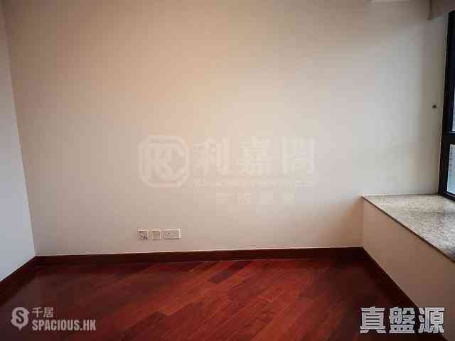 West Kowloon - The Arch Moon Tower (Block 2A) 02