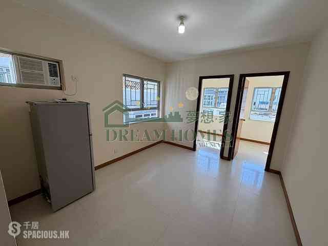 Sai Ying Pun - Tung Ming Court 01