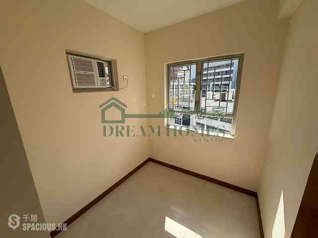 Sai Ying Pun - Tung Ming Court 06