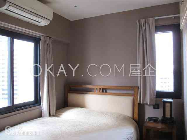 Wan Chai - Wai Cheong Building 09