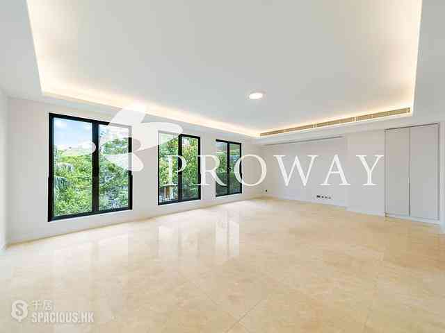 The Peak - Strawberry Hill 04