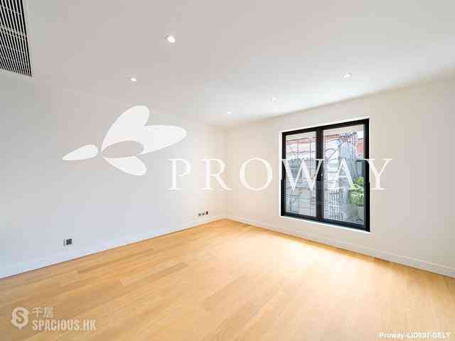 The Peak - Strawberry Hill 09