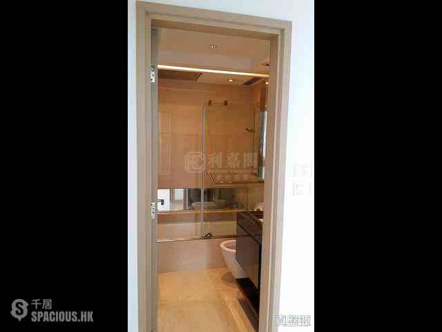West Kowloon - The Cullinan (Tower 21 Zone 5 Star Sky) 05