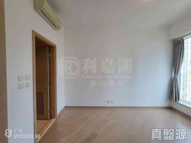 West Kowloon - The Cullinan (Tower 21 Zone 6 Aster Sky) 01