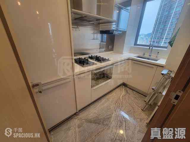 West Kowloon - The Cullinan (Tower 21 Zone 5 Star Sky) 07