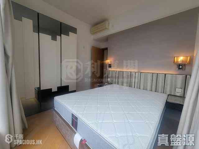 West Kowloon - The Cullinan (Tower 21 Zone 5 Star Sky) 05