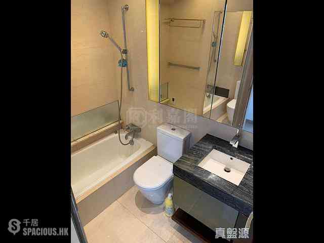 West Kowloon - The Cullinan (Tower 21 Zone 5 Star Sky) 06