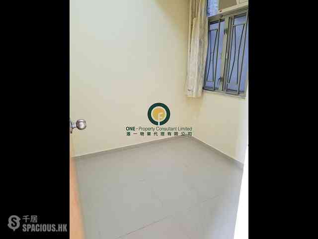 Sai Ying Pun - Hing Tai Building 06