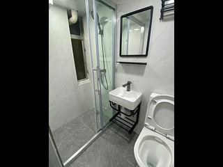 Shek Tong Tsui - 406B-406C, Des Voeux Road West 03
