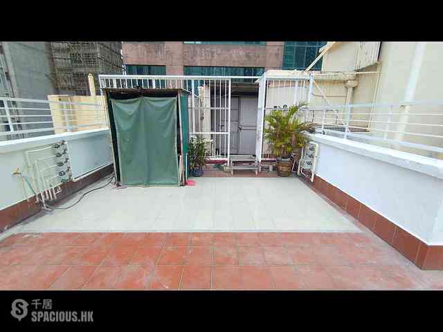 Sai Ying Pun - Tai Hing Building 12