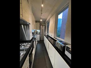 Mid Levels Central - 38C, Kennedy Road 12