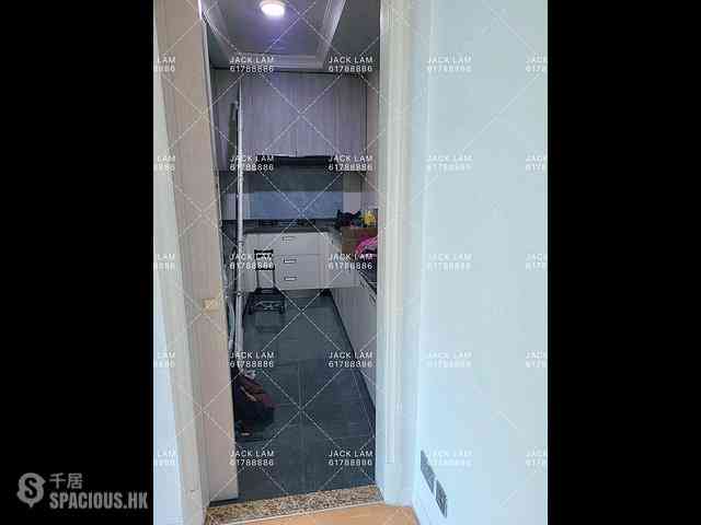 Tsuen Wan - The Cairnhill 05