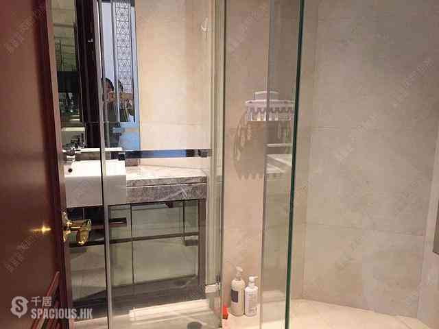 Wan Chai - The Avenue Phase 2 Block 3 03