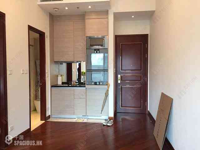 Wan Chai - The Avenue Phase 2 Block 3 05