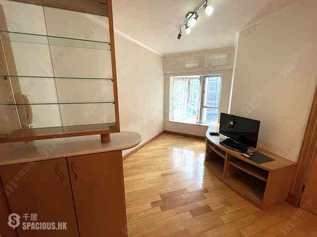 Tsuen Wan - Discovery Park Phase 3 Block 9 01