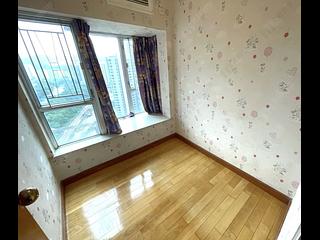 Tsuen Wan - Discovery Park Phase 3 Block 9 03