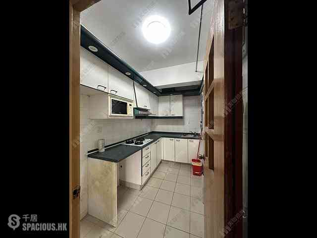 Tsuen Wan - Skyline Plaza 06