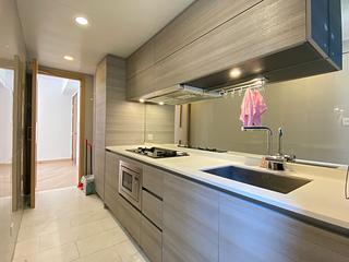 Tung Chung - The Visionary Tower 3 04