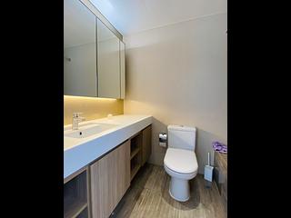 Tung Chung - The Visionary Tower 3 09