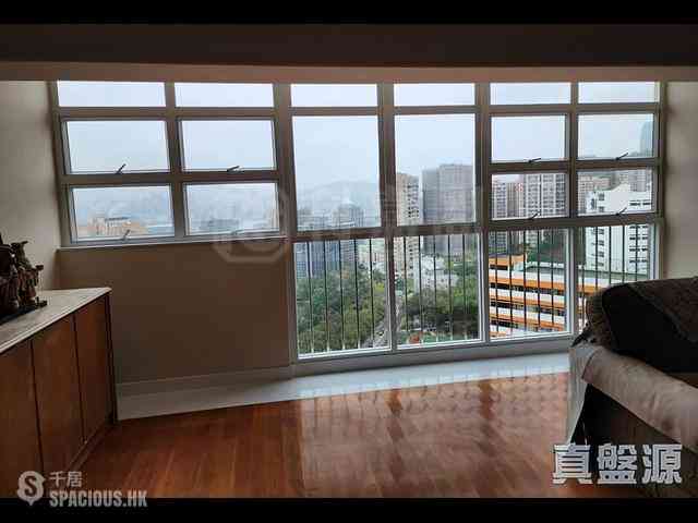 Braemar Hill - Summit Court 01