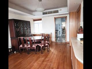 Braemar Hill - Summit Court 04