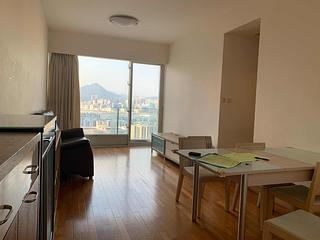 Quarry Bay - The Orchards Block 2 06
