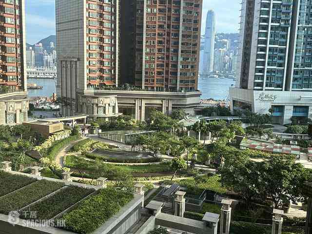 West Kowloon - The Waterfront Phase 1 Block 1 04