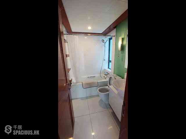 Tai Kok Tsui - The Long Beach Tower 3 04