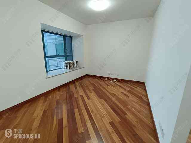 Tai Kok Tsui - The Long Beach Tower 3 04