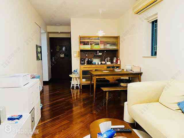 Tai Kok Tsui - The Long Beach 01