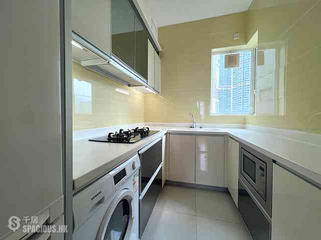 Tung Chung - Coastal Skyline Phase 4 Le Bleu Deux 11