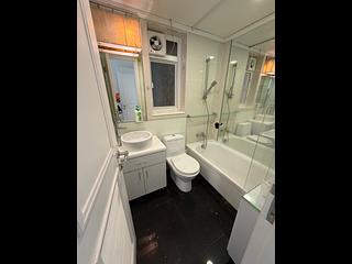 Tiu Keng Leng - Metro Town Phase 2 Le Point Block 8 11