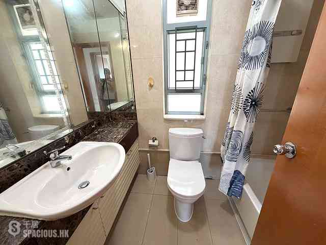 Tung Chung - Seaview Crescent Block 3 02