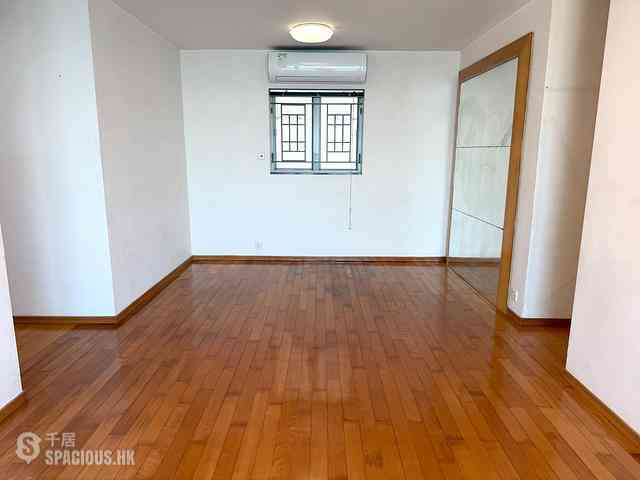 Tung Chung - Seaview Crescent Block 3 11
