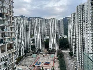 Quarry Bay - The Orchards Block 1 07