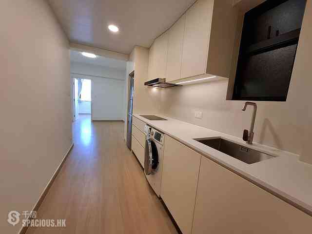 Causeway Bay - Bay View Mansion Block A 04