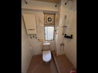 Sai Ying Pun - Yue Sun Mansion Block 2 04