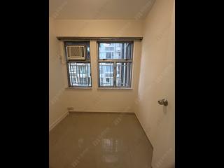 Sai Ying Pun - Yue Sun Mansion Block 2 05