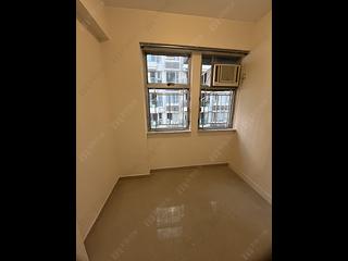 Sai Ying Pun - Yue Sun Mansion Block 2 06