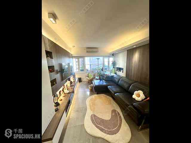 Braemar Hill - Hilltop Mansion 01