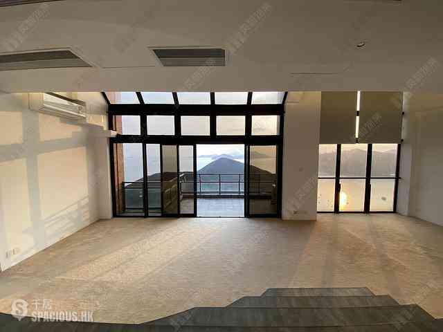 Repulse Bay - The Somerset 01