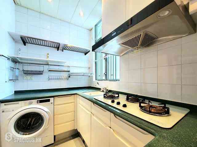 Tung Chung - Tung Chung Crescent 06