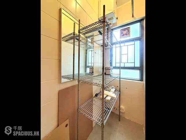 Tung Chung - Tung Chung Crescent 09