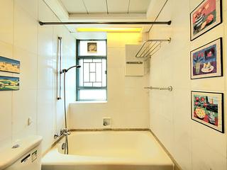 Tung Chung - Tung Chung Crescent 11
