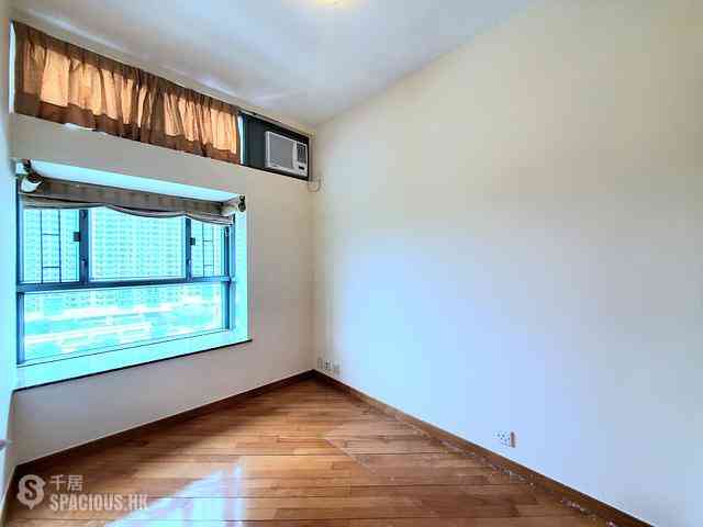 Tung Chung - Tung Chung Crescent 12