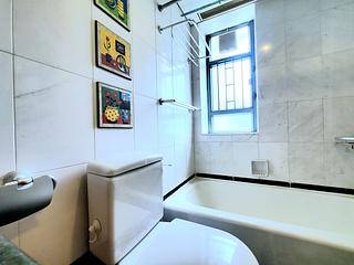 Tung Chung - Tung Chung Crescent 17